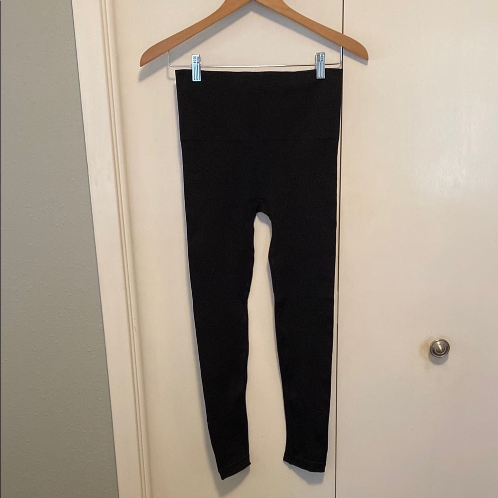SPANX Black Leggings Full-Length Stretchy Bottoms Medium